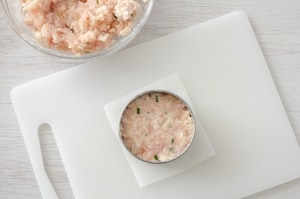 Preparazione Hamburger di pollo con marinatura al lime - Fase 3