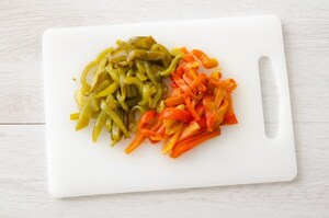 Preparazione Insalata di cereali con pollo e peperoni grigliati - Fase 1