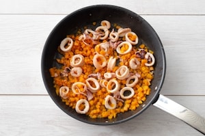 Preparazione Lasagne con zucca e calamari al finocchietto - Fase 2