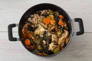 Preparazione Zuppa di cavolo nero con pane toscano - Fase 3