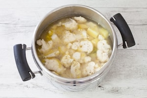 Preparazione Crema di cavolfiore allo skyr - Fase 2