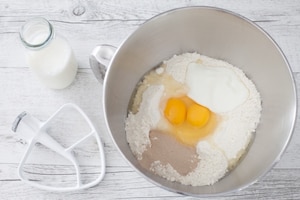 Preparazione Danubio salato allo yogurt  - Fase 1