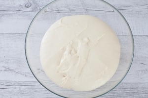 Preparazione Danubio salato allo yogurt  - Fase 2