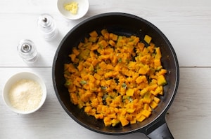 Preparazione Fagottini alla zucca e zenzero - Fase 2