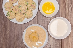 Preparazione Frittatine di pasta alla napoletana - Fase 4