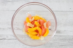 Preparazione Insalata autunnale di radicchio, agrumi e pistacchi  - Fase 1