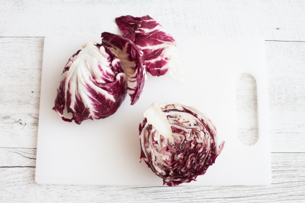 Preparazione Insalata autunnale di radicchio, agrumi e pistacchi  - Fase 2 Preparazione Insalata autunnale di radicchio, agrumi e pistacchi  - Fase 2