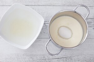 Preparazione Mattonella di yogurt al cocco e frutti di bosco  - Fase 1