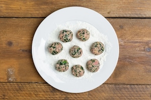 Preparazione Polpette di tacchino in umido con patate - Fase 4
