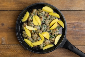 Preparazione Polpette di tacchino in umido con patate - Fase 5