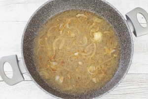 Preparazione Ravioli al radicchio e speck con salsa alla birra  - Fase 6