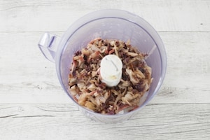 Preparazione Ravioli al radicchio e speck con salsa alla birra  - Fase 2