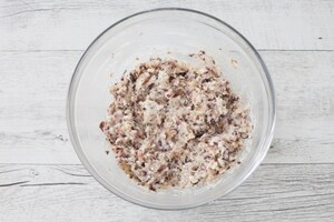 Preparazione Ravioli al radicchio e speck con salsa alla birra  - Fase 2