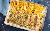 Salmone in crosta con patate al forno