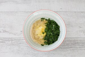 Preparazione Salmone in crosta con patate al forno - Fase 1