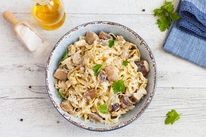 Preparazione Tagliatelle di grano saraceno ai funghi e yogurt  - Fase 4