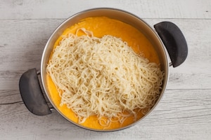 Preparazione Tagliolini alla crema di zucca, funghi e briciole di pane  - Fase 6