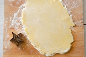 Preparazione Biscotti di vetro con frolla alle mandorle e limone - Fase 2