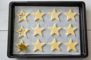 Preparazione Biscotti di vetro con frolla alle mandorle e limone - Fase 2