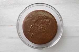 Preparazione Crostata meringata al cacao - Fase 7