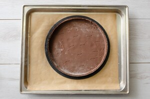 Preparazione Crostata meringata al cacao - Fase 3