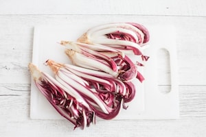 Preparazione Involtini gratinati di radicchio di Treviso tardivo e pancetta  - Fase 1