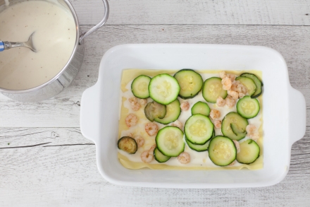 Preparazione Lasagne con zucchine e gamberetti - Fase 2 Preparazione Lasagne con zucchine e gamberetti - Fase 2