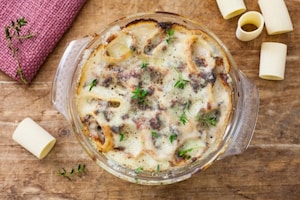 Preparazione Paccheri gratinati ripieni di stracchino, radicchio e speck - Fase 3