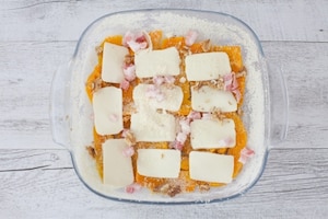 Preparazione Parmigiana di zucca con pancetta affumicata e noci  - Fase 2