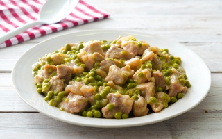 Spezzatino con piselli Spezzatino con piselli