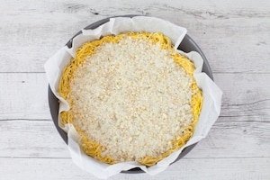 Preparazione Torta di tagliatelle - Fase 5