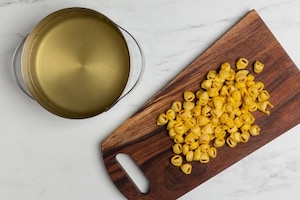 Preparazione Tortellini alla panna - Fase 1