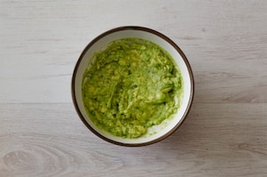 Preparazione Avocado toast al salmone - Fase 1