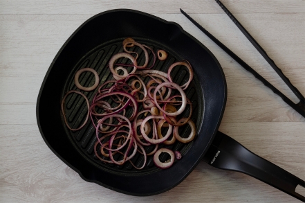 Preparazione Avocado toast al salmone - Fase 2 Preparazione Avocado toast al salmone - Fase 2