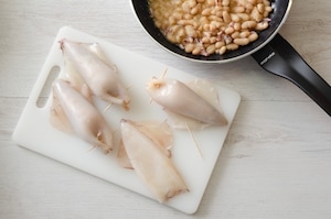 Preparazione Calamari grigliati ripieni di fagioli e pecorino - Fase 2