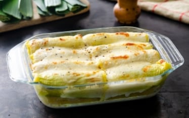 Cannelloni di porri ripieni con patate e salame