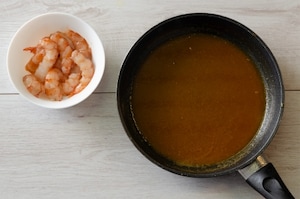 Preparazione Capesante e gamberi con capperini e cranberries - Fase 3