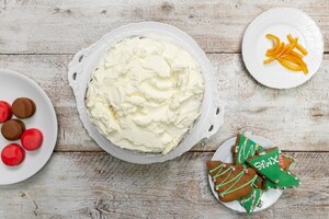 Preparazione Christmas cake di panettone - Fase 3