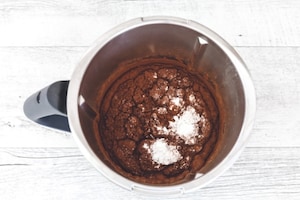 Preparazione Cioccolata calda con il Bimby - Fase 1