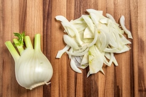 Preparazione Insalata di arance, finocchi, barbabietole e sgombro - Fase 1
