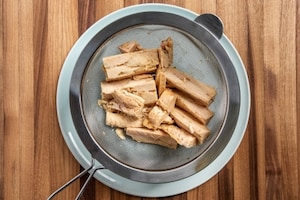 Preparazione Insalata di arance, finocchi, barbabietole e sgombro - Fase 3