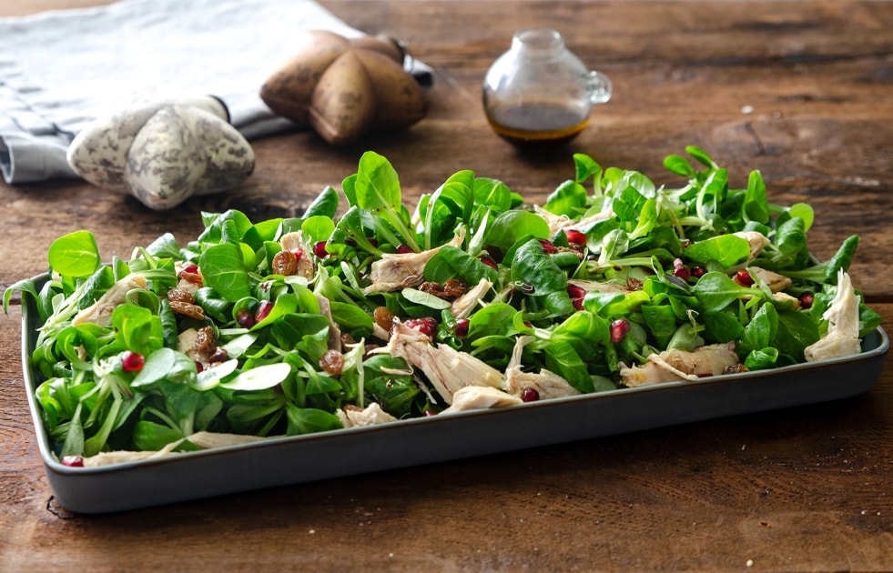 Insalata di Natale di cappone e melagrana ricetta