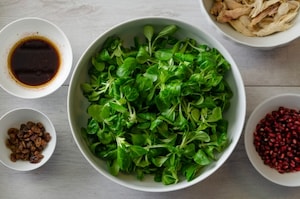 Preparazione Insalata di Natale di cappone e melagrana - Fase 3