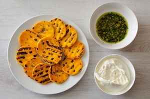 Preparazione Millefoglie di zucca grigliata con burrata e nocciole - Fase 2