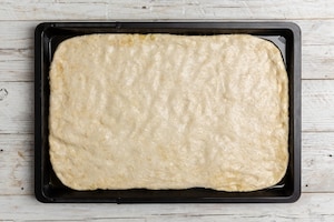 Preparazione Pizza gourmet alla crema di zucca, caciocavallo e lardo  - Fase 3