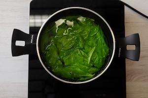 Preparazione Polpettone al forno con bietole in crosta di sesamo - Fase 1