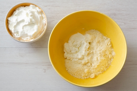 Preparazione Risotto alla crema di zucca con mousse di parmigiano e nocciole  - Fase 2 Preparazione Risotto alla crema di zucca con mousse di parmigiano e nocciole  - Fase 2
