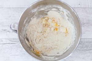 Preparazione Sbriciolata salata broccoli e salame - Fase 2