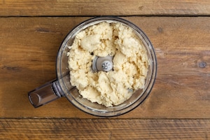 Preparazione Timballo di tortellini in crosta - Fase 1