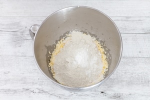 Preparazione Biscotti morbidi all'arancia - Fase 2